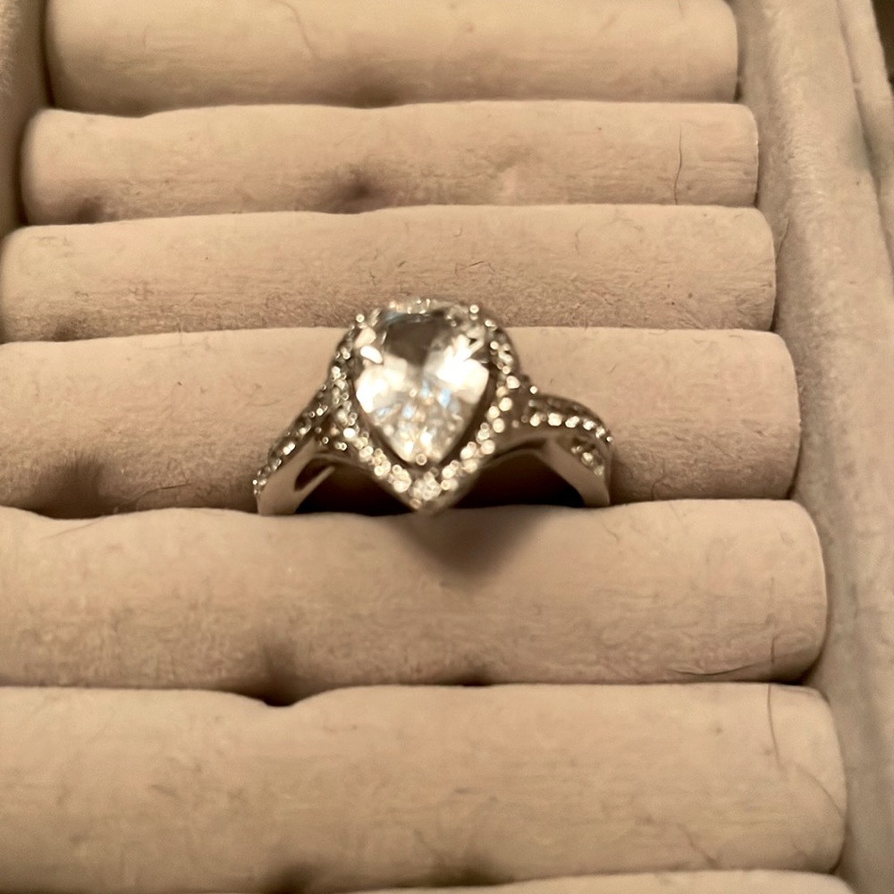 Pear shaped ring